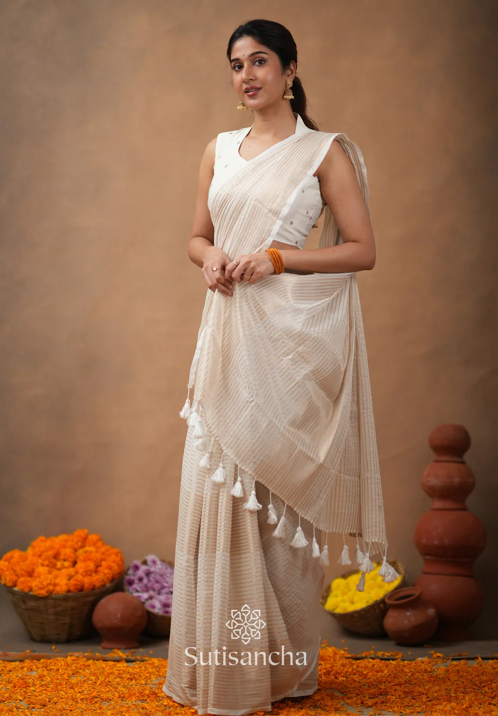 BlackYellowWhiteSimpleFoldedPaperNotesBookDescriptionInstagrampost_1587x2280px_-2026-01-16T153026.343 Pure Mul Cotton Saree with Subtle Woven Design - Image 1