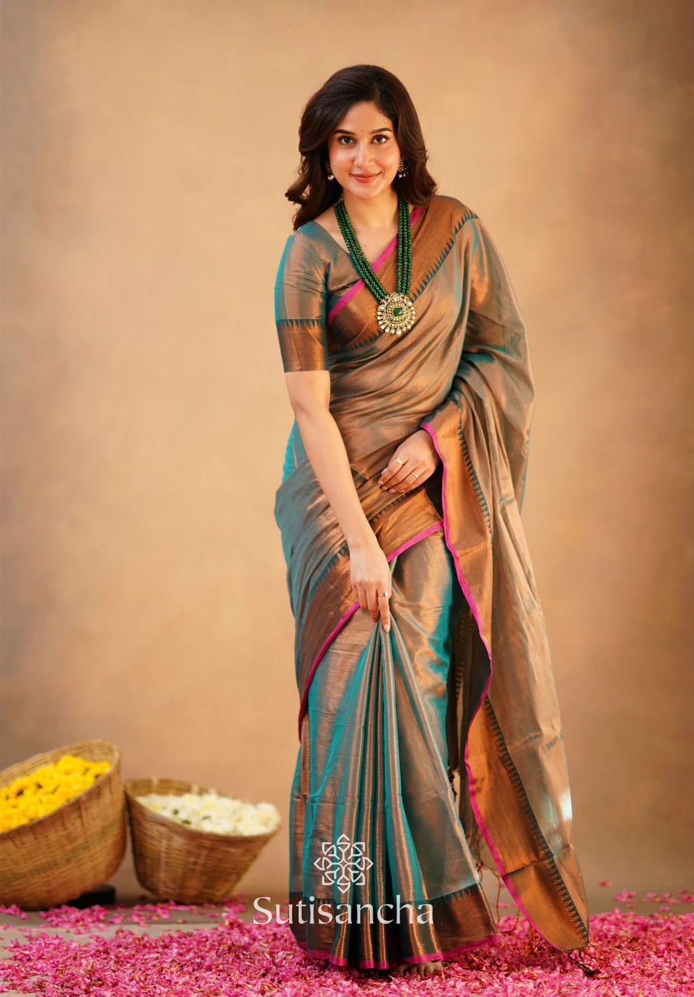 Untitled_1587x2280px_-2024-10-01T120927.069 Rama Green Handloom Cotton Tissue Saree - Image 1